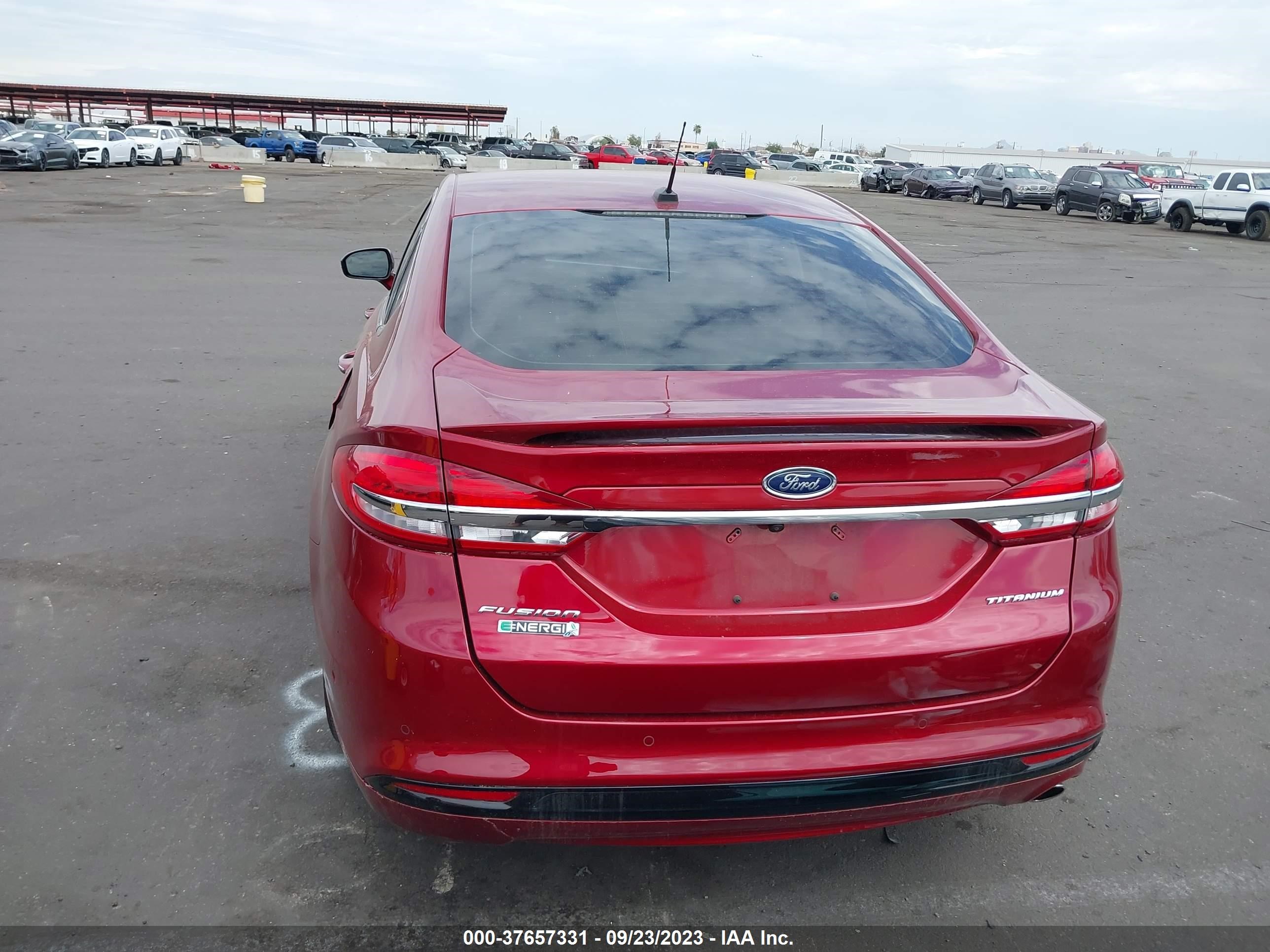 Photo 15 VIN: 3FA6P0SU4HR350609 - FORD FUSION 