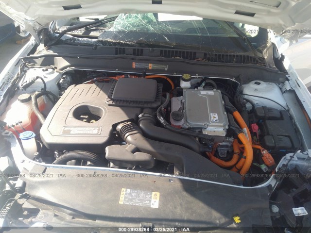 Photo 9 VIN: 3FA6P0SU5LR114320 - FORD FUSION ENERGI 