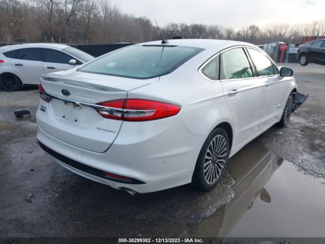 Photo 3 VIN: 3FA6P0SU6HR239026 - FORD FUSION ENERGI 