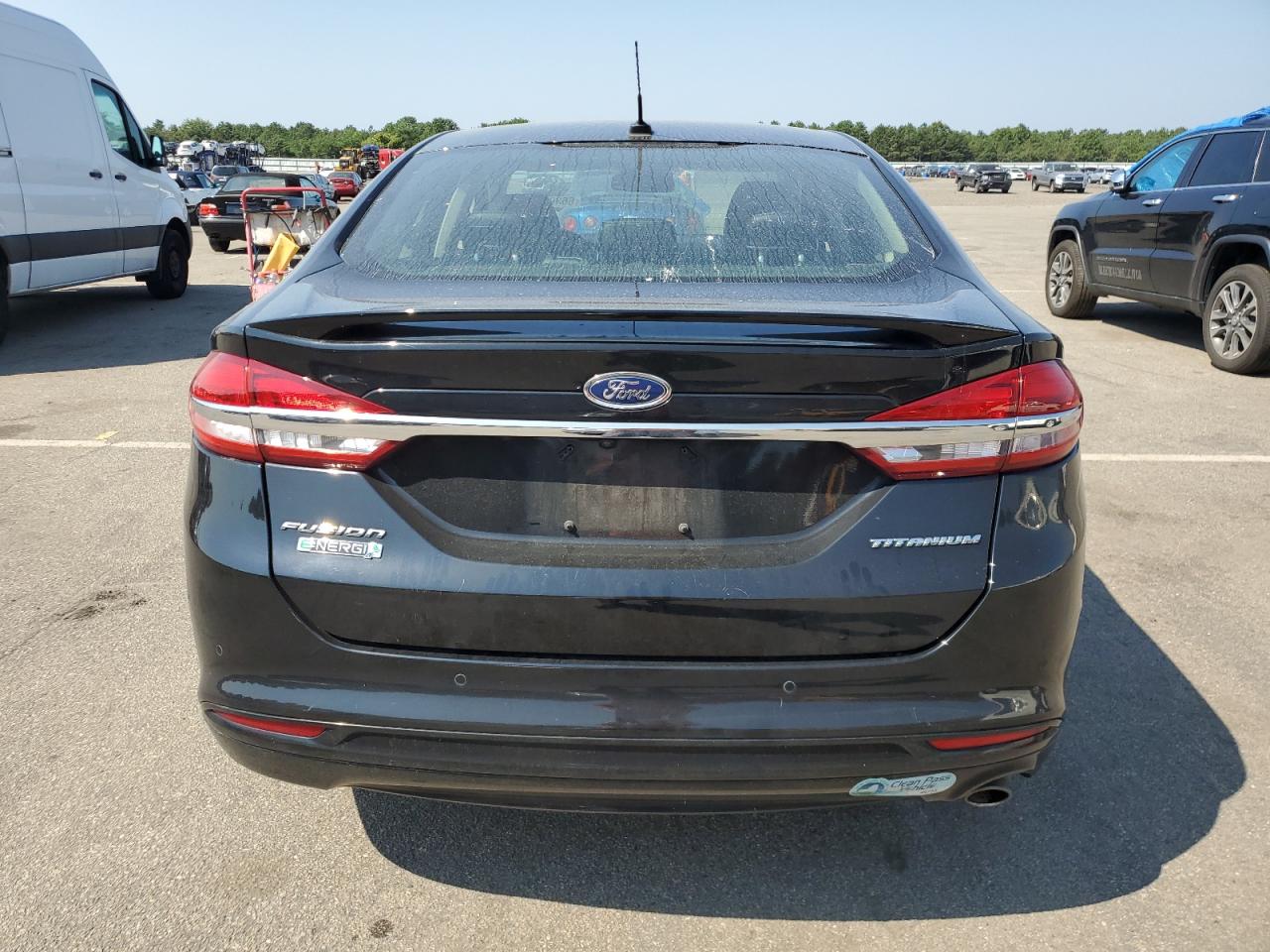 Photo 5 VIN: 3FA6P0SU6JR258505 - FORD FUSION 