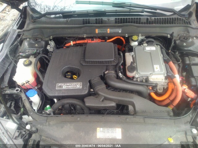 Photo 9 VIN: 3FA6P0SU7JR126420 - FORD FUSION ENERGI 