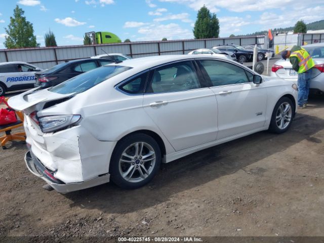 Photo 3 VIN: 3FA6P0SU8FR284269 - FORD FUSION 