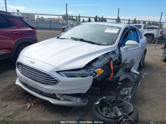 Photo 1 VIN: 3FA6P0SU8HR129837 - FORD FUSION ENERGI 