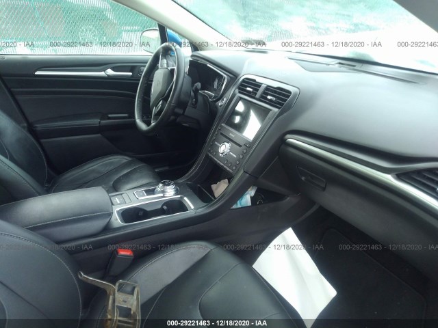 Photo 4 VIN: 3FA6P0SU9HR136800 - FORD FUSION 