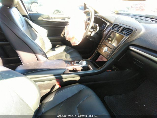 Photo 4 VIN: 3FA6P0SU9KR153314 - FORD FUSION ENERGI 