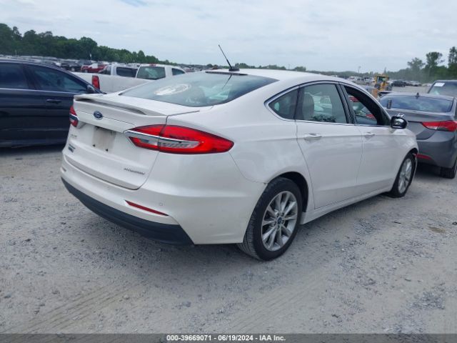 Photo 3 VIN: 3FA6P0SU9KR161011 - FORD FUSION 