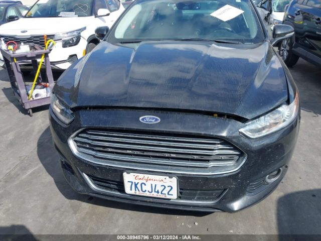 Photo 5 VIN: 3FA6P0SUXFR245215 - FORD FUSION ENERGI 