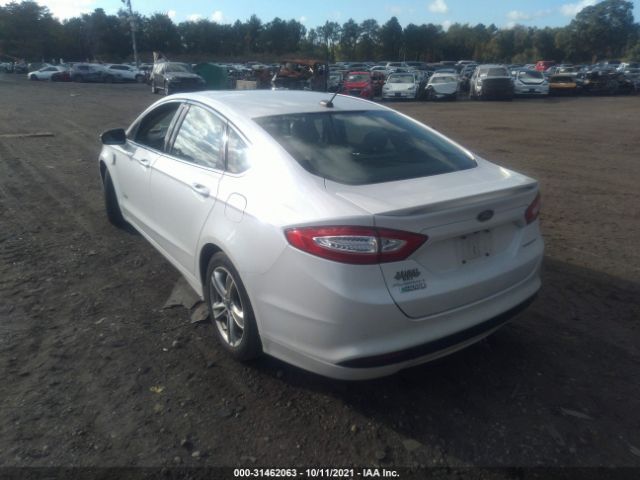 Photo 2 VIN: 3FA6P0SUXFR289361 - FORD FUSION ENERGI 