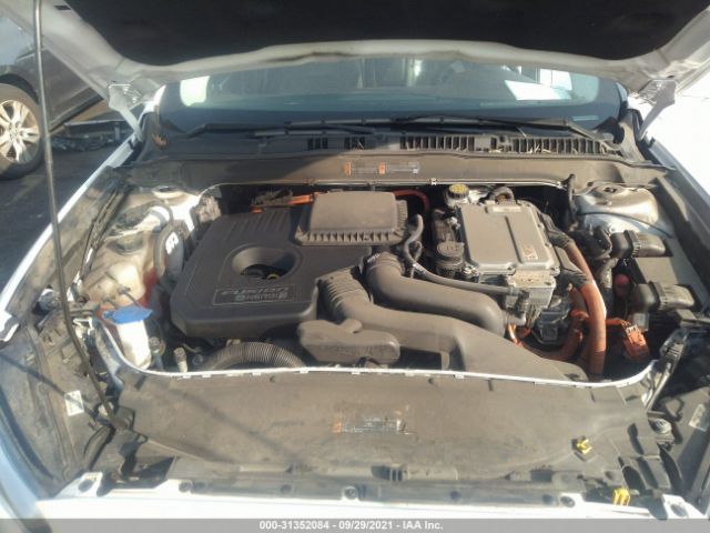 Photo 9 VIN: 3FA6P0SUXGR134018 - FORD FUSION ENERGI 