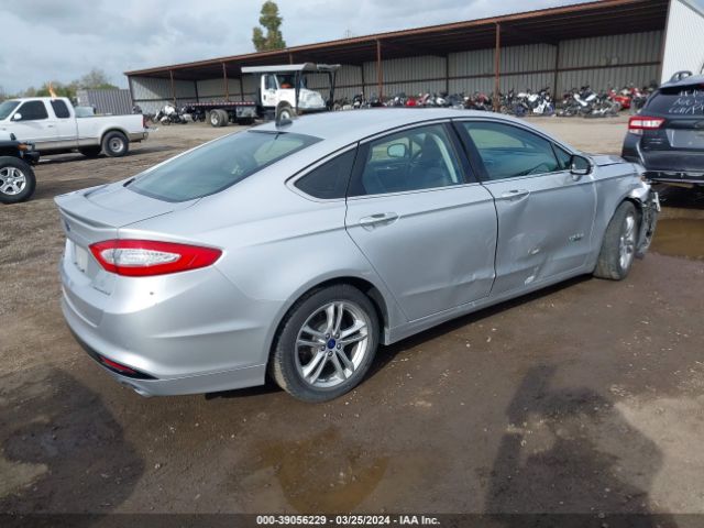 Photo 3 VIN: 3FA6P0SUXGR241621 - FORD FUSION ENERGI 