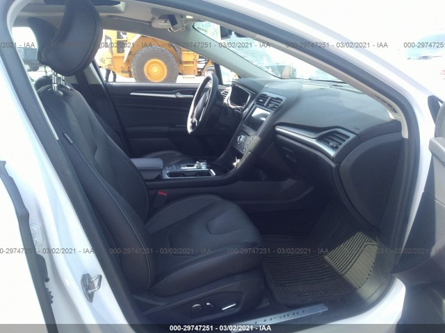 Photo 4 VIN: 3FA6P0SUXJR187616 - FORD FUSION ENERGI 