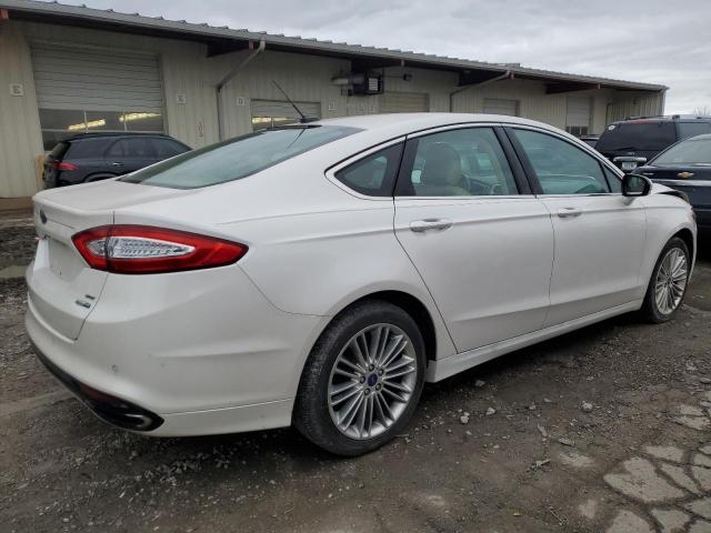 Photo 2 VIN: 3FA6P0T90GR353936 - FORD FUSION SE 