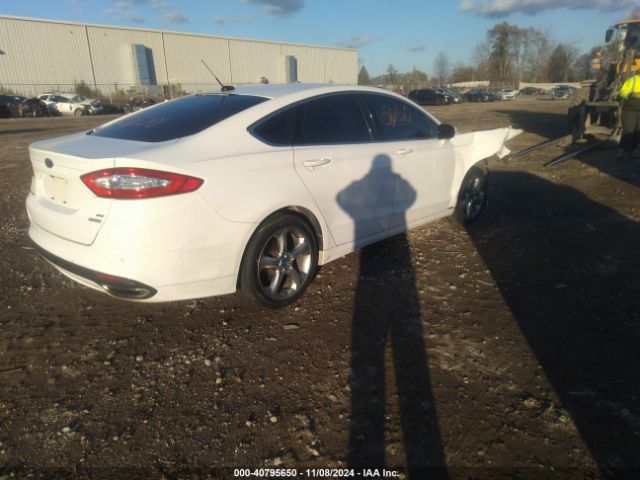 Photo 3 VIN: 3FA6P0T90GR395488 - FORD FUSION 