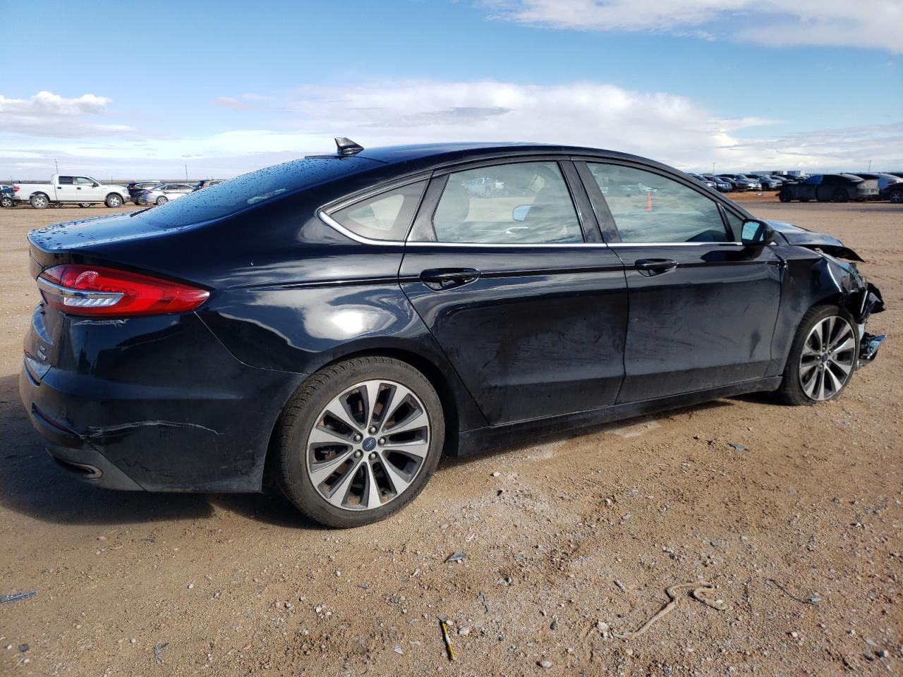 Photo 2 VIN: 3FA6P0T90LR172443 - FORD FUSION 