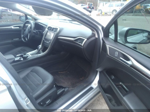 Photo 4 VIN: 3FA6P0T91FR241113 - FORD FUSION 