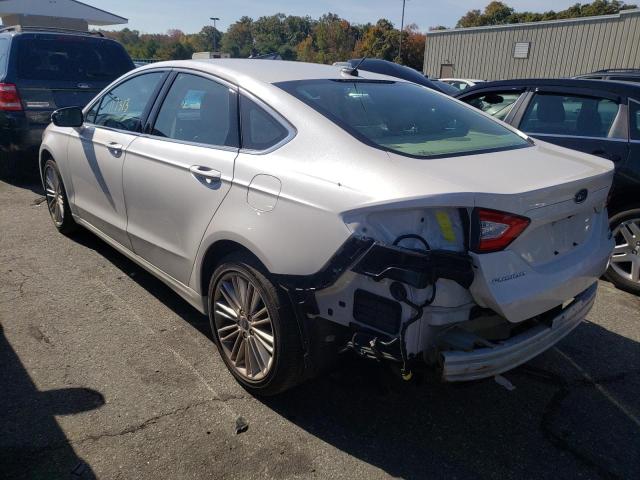 Photo 2 VIN: 3FA6P0T91GR401590 - FORD FUSION SE 