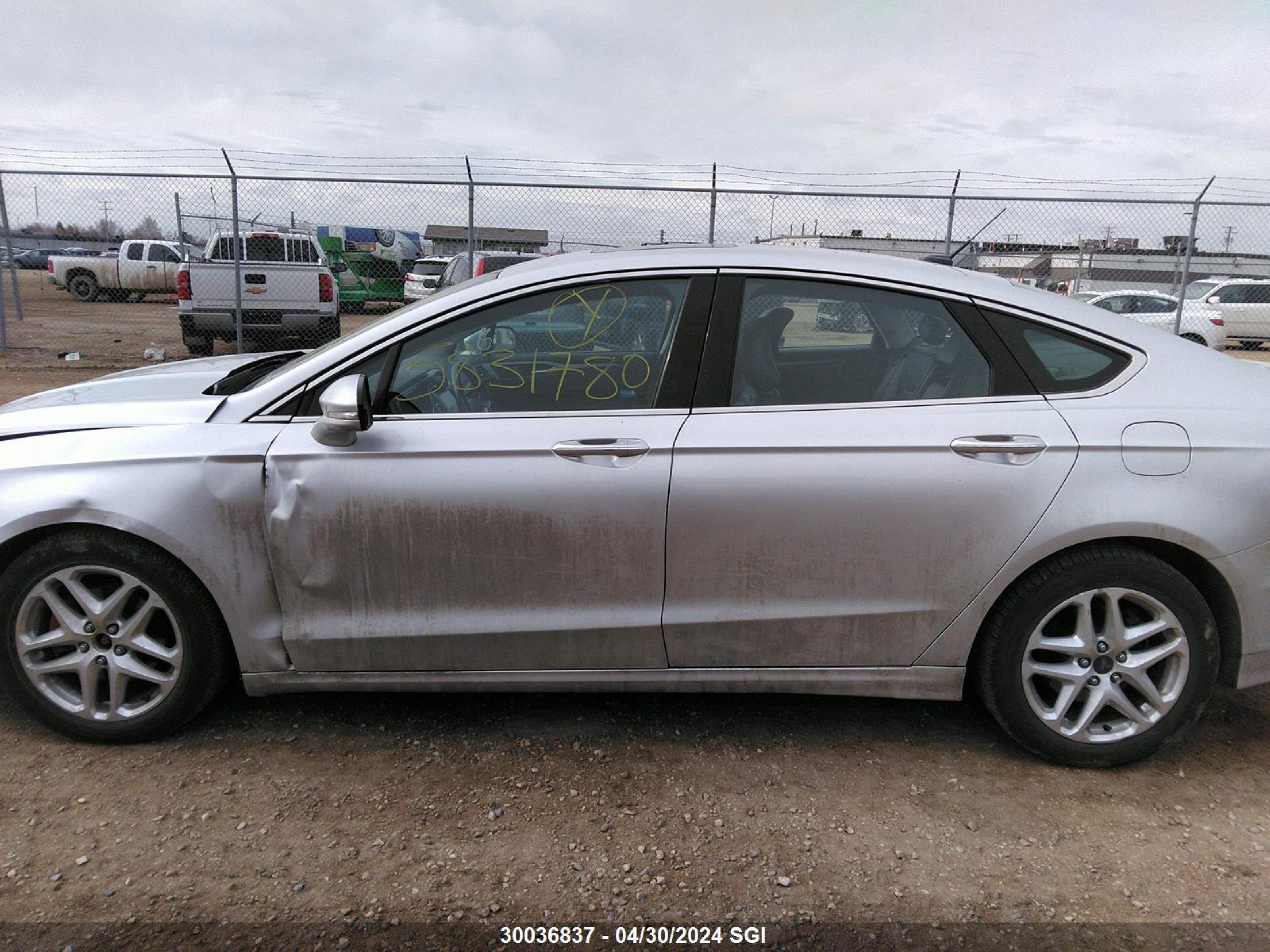 Photo 13 VIN: 3FA6P0T92GR137568 - FORD FUSION 