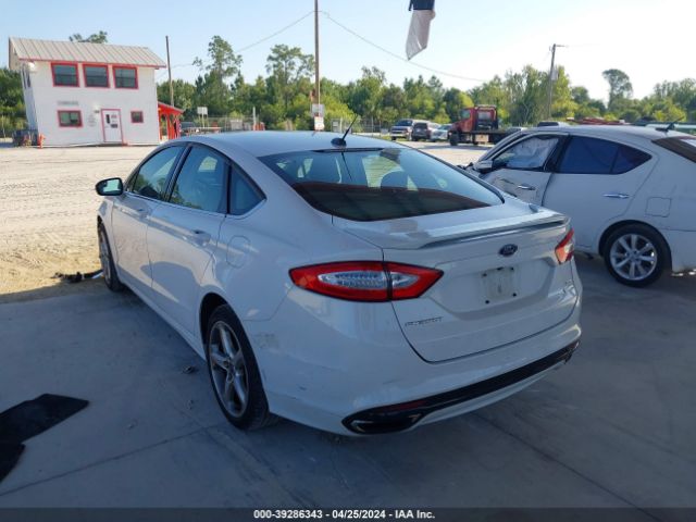 Photo 2 VIN: 3FA6P0T92GR292735 - FORD FUSION 