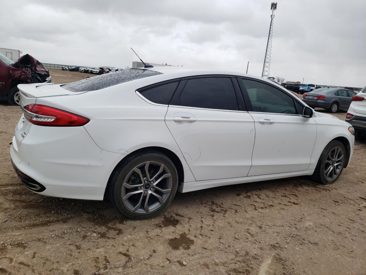 Photo 2 VIN: 3FA6P0T92HR260112 - FORD FUSION 