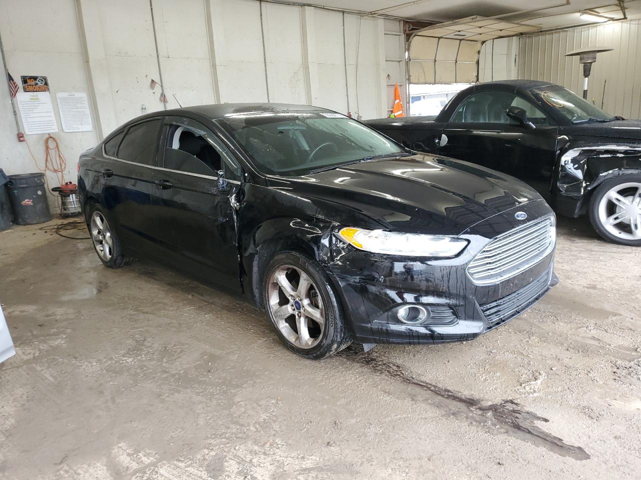 Photo 3 VIN: 3FA6P0T94GR289190 - FORD FUSION 