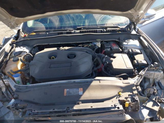 Photo 9 VIN: 3FA6P0T94HR171884 - FORD FUSION 