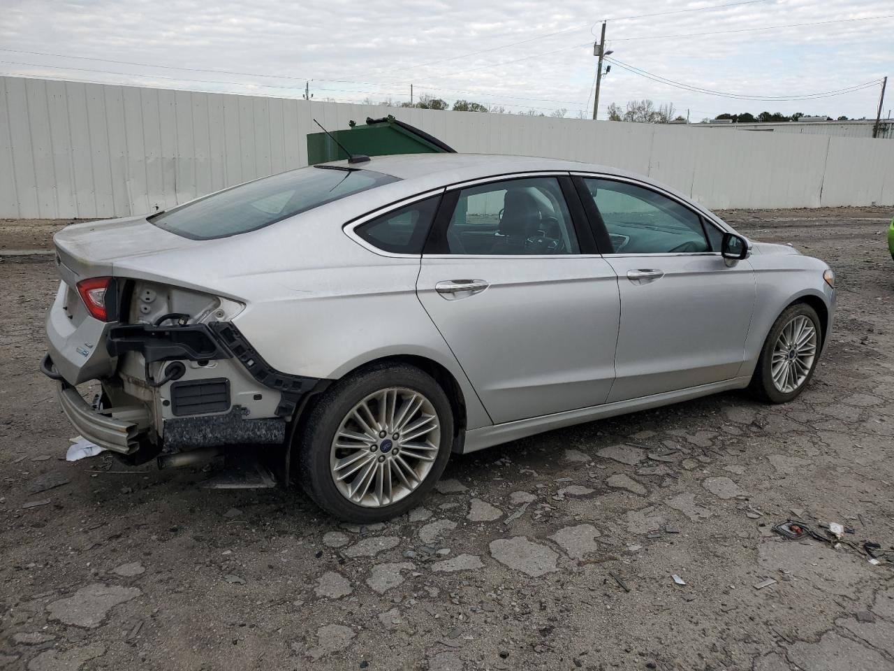 Photo 2 VIN: 3FA6P0T97FR254142 - FORD FUSION 