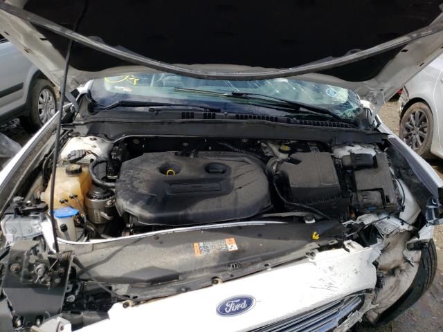 Photo 6 VIN: 3FA6P0T99GR372744 - FORD FUSION SE 