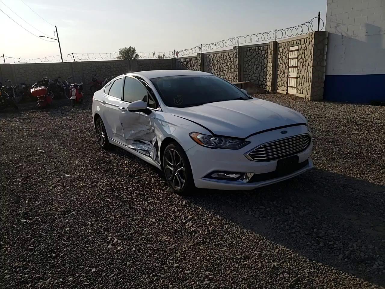 Photo 10 VIN: 3FA6P0T99HR187126 - FORD FUSION SE 