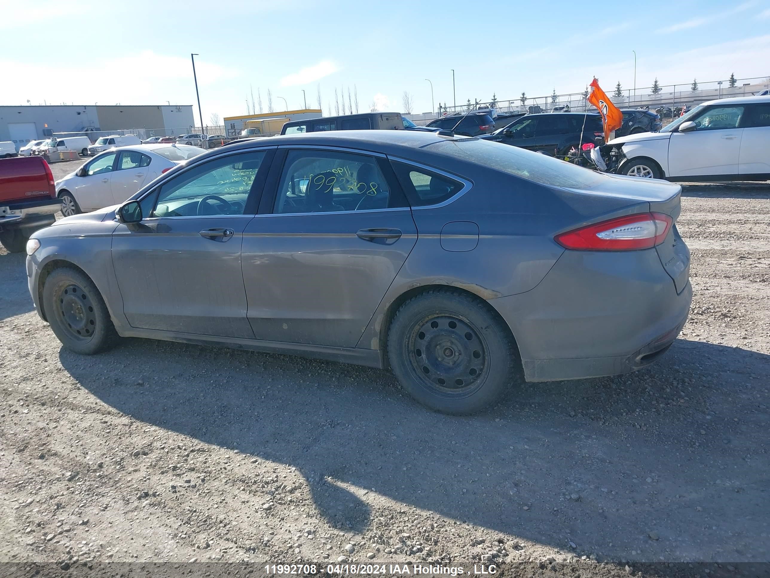 Photo 13 VIN: 3FA6P0T9XDR129228 - FORD FUSION 