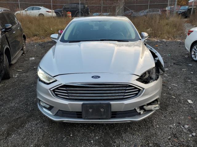 Photo 4 VIN: 3FA6P0T9XHR101287 - FORD FUSION SE 