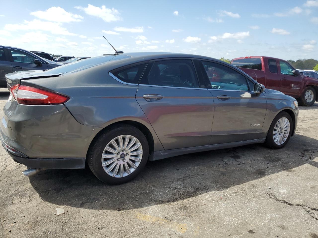 Photo 2 VIN: 3FA6P0UU1ER146942 - FORD FUSION 