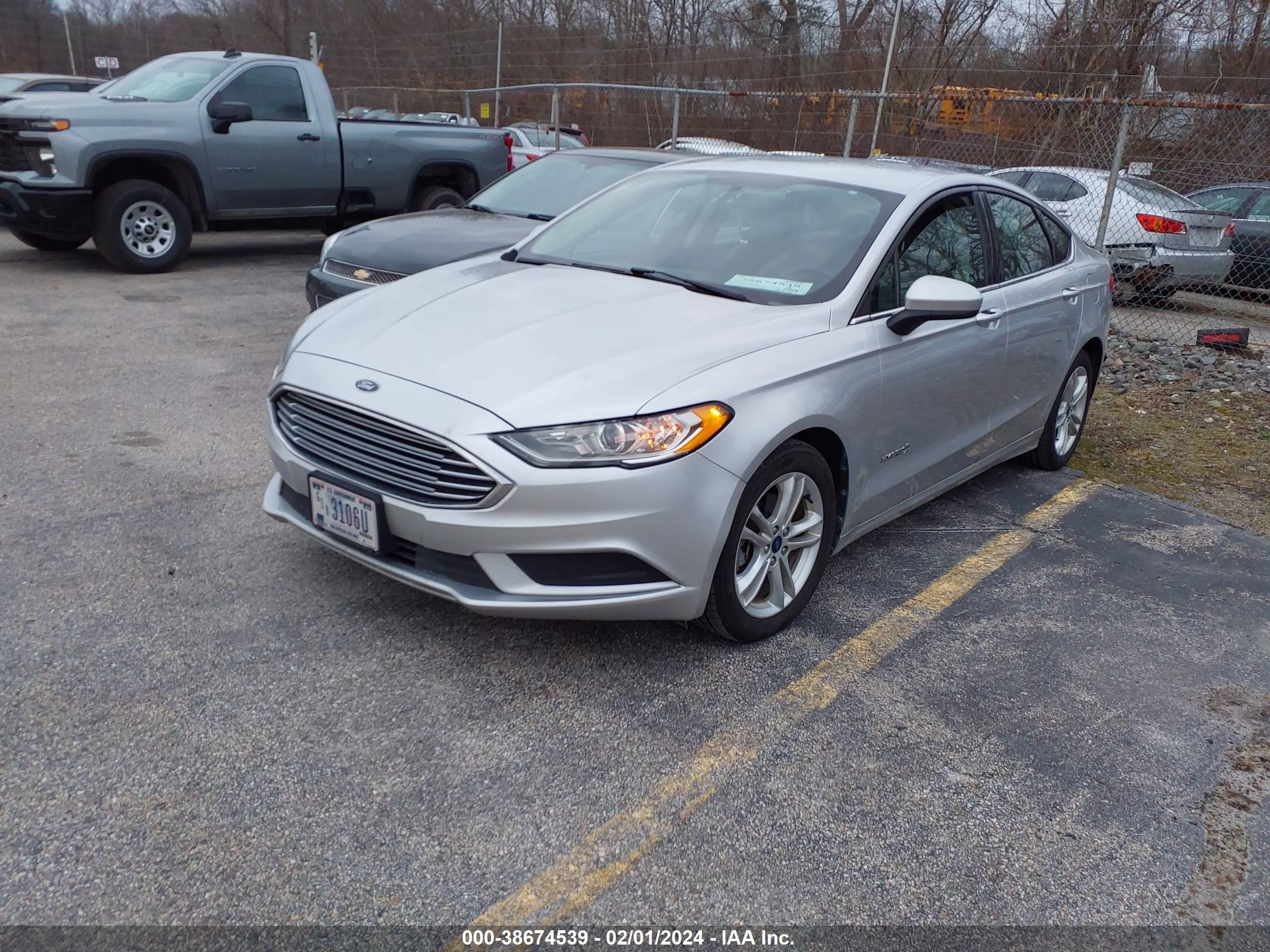 Photo 1 VIN: 3FA6P0UU1JR122229 - FORD FUSION 