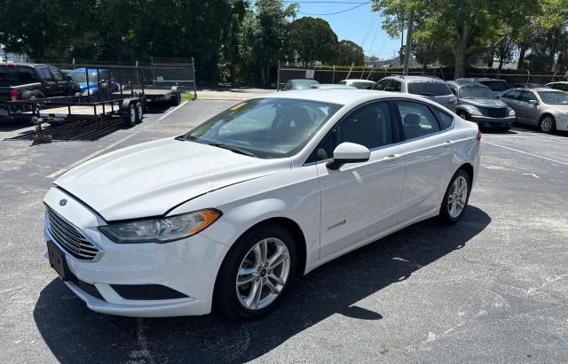 Photo 1 VIN: 3FA6P0UU2JR122515 - FORD FUSION 