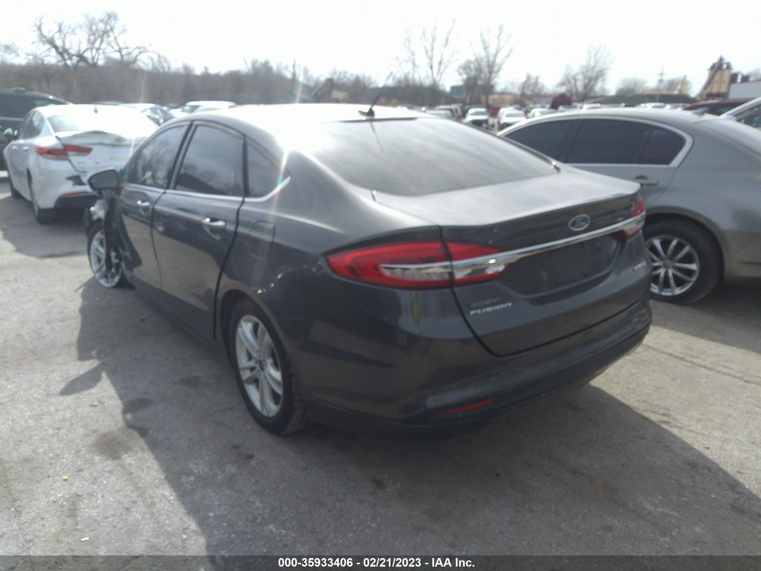 Photo 2 VIN: 3FA6P0UU2JR122529 - FORD FUSION 