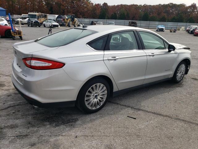 Photo 2 VIN: 3FA6P0UU4FR132650 - FORD FUSION S H 