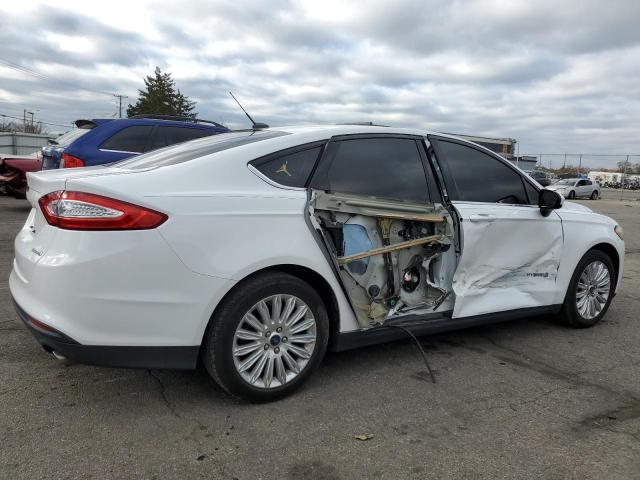 Photo 2 VIN: 3FA6P0UU4FR229606 - FORD FUSION S H 