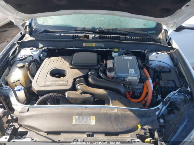 Photo 9 VIN: 3FA6P0UU4JR122385 - FORD FUSION HYBRID 