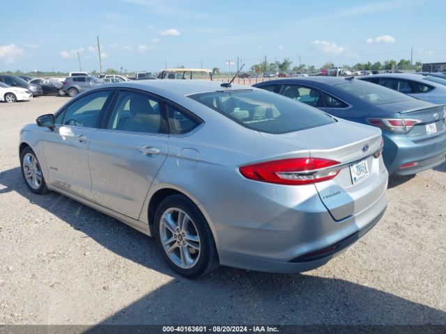 Photo 2 VIN: 3FA6P0UU4JR282072 - FORD FUSION 