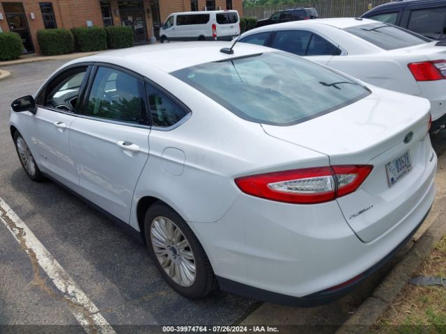 Photo 2 VIN: 3FA6P0UU8GR203379 - FORD FUSION S H 