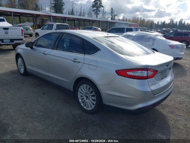 Photo 2 VIN: 3FA6P0UU8GR388680 - FORD FUSION 