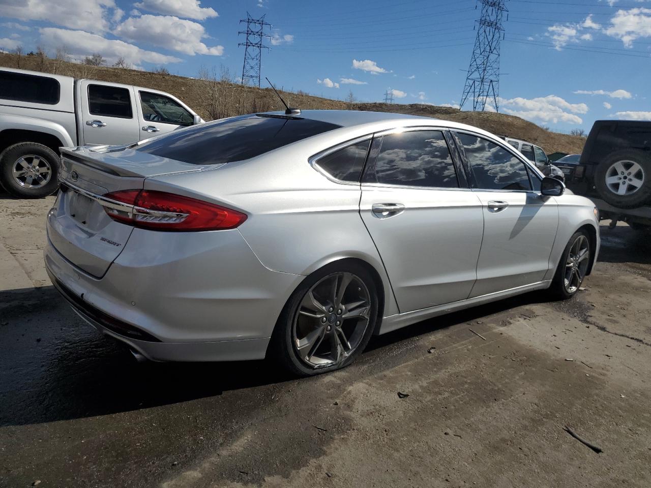 Photo 2 VIN: 3FA6P0VP2HR402812 - FORD FUSION 