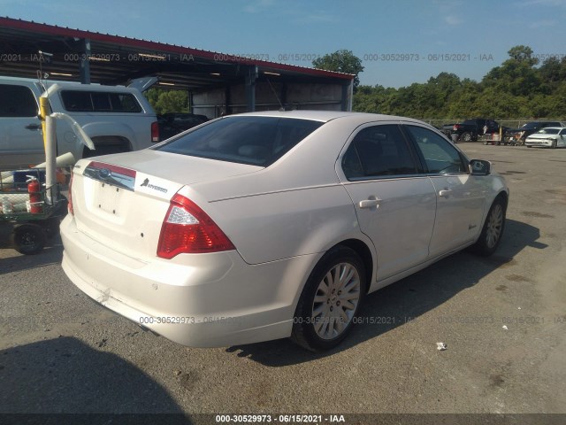 Photo 3 VIN: 3FADP0L30AR223987 - FORD FUSION 