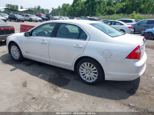 Photo 2 VIN: 3FADP0L30BR255243 - FORD FUSION HYBRID 