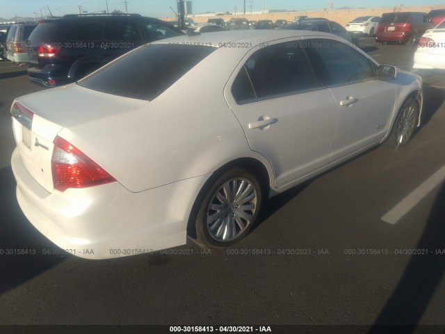 Photo 3 VIN: 3FADP0L30CR302157 - FORD FUSION 