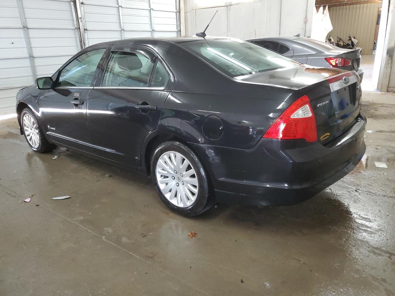 Photo 1 VIN: 3FADP0L31AR100330 - FORD FUSION 