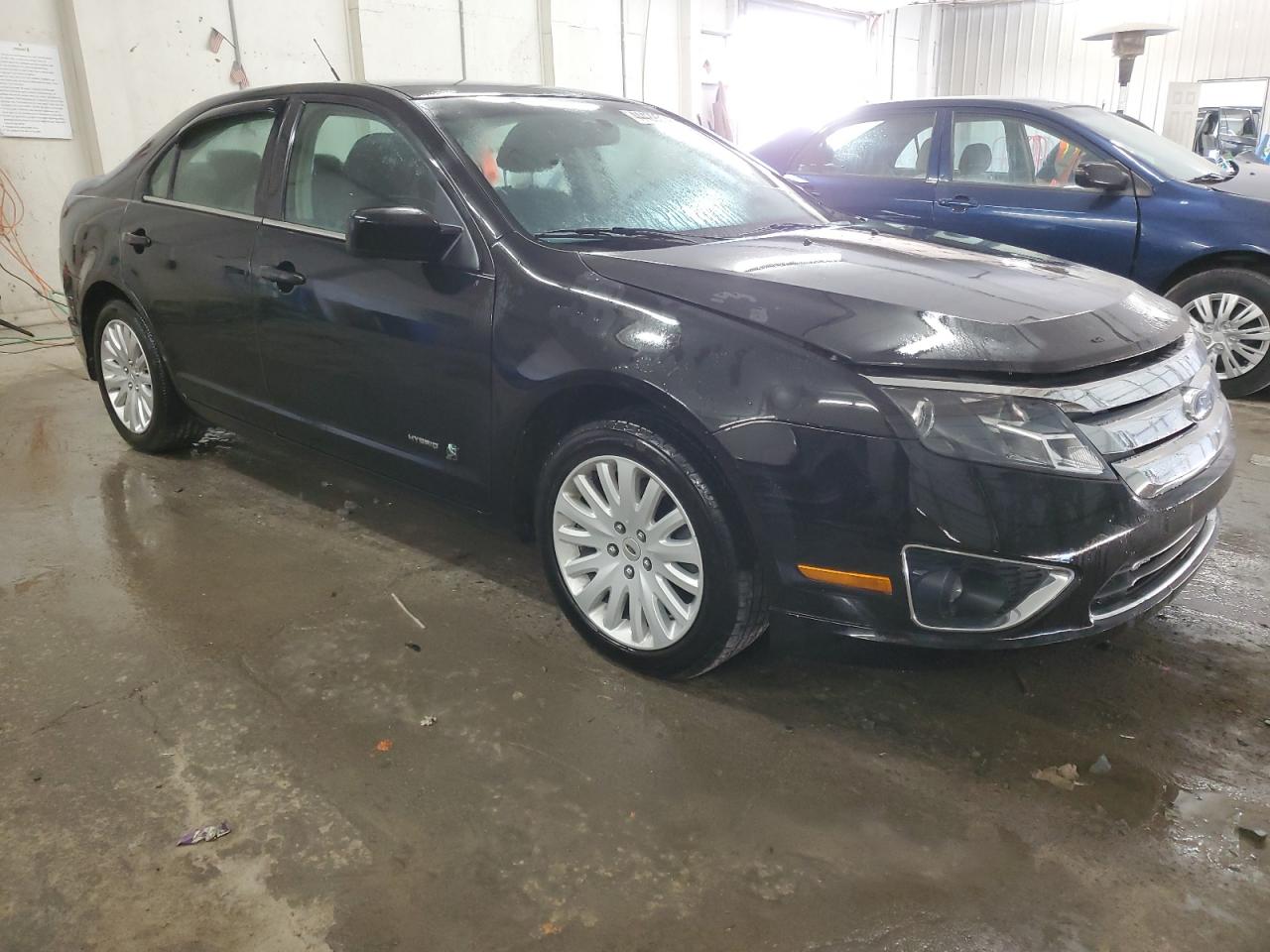 Photo 3 VIN: 3FADP0L31AR100330 - FORD FUSION 