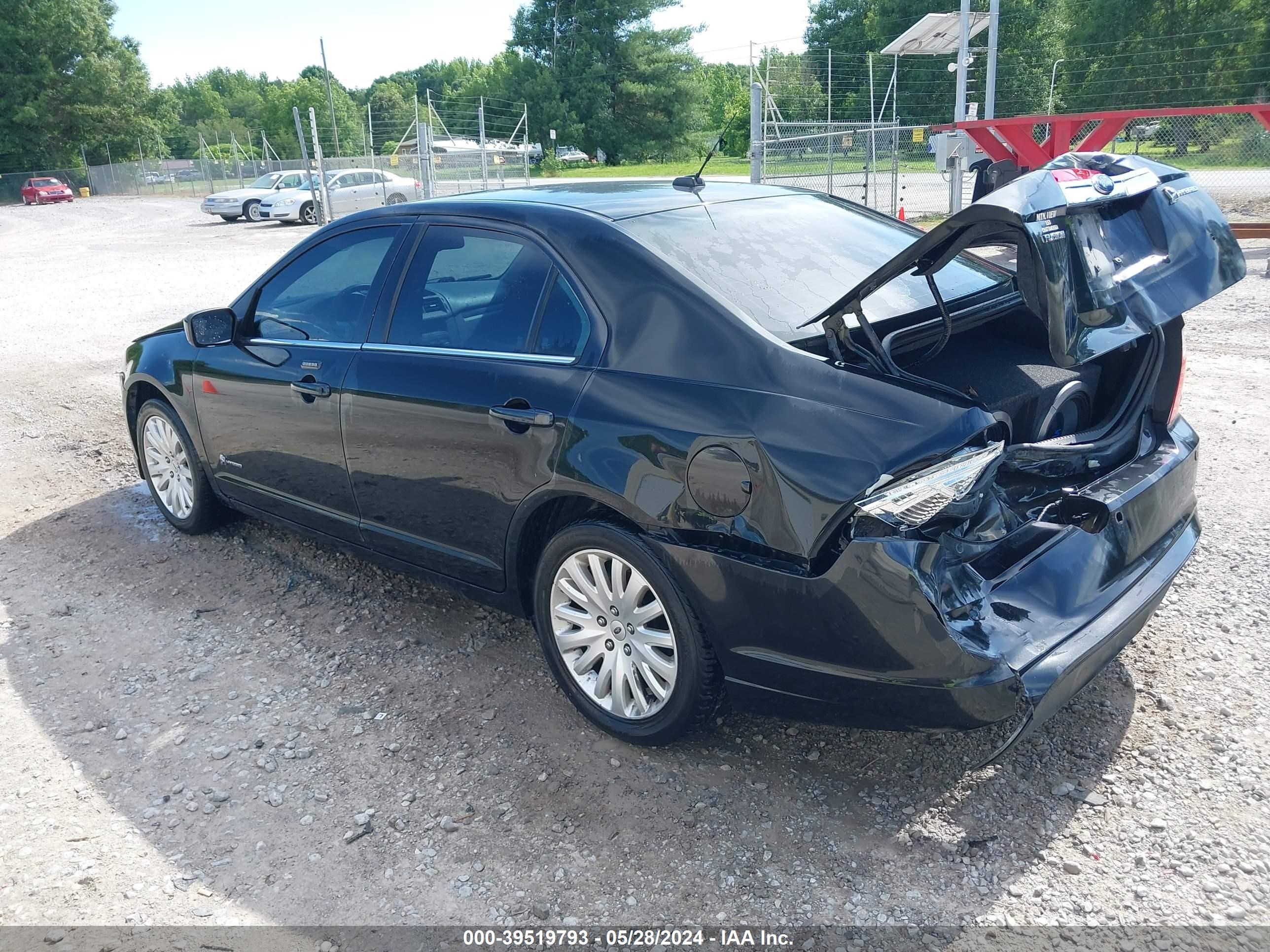 Photo 2 VIN: 3FADP0L31AR171480 - FORD FUSION 