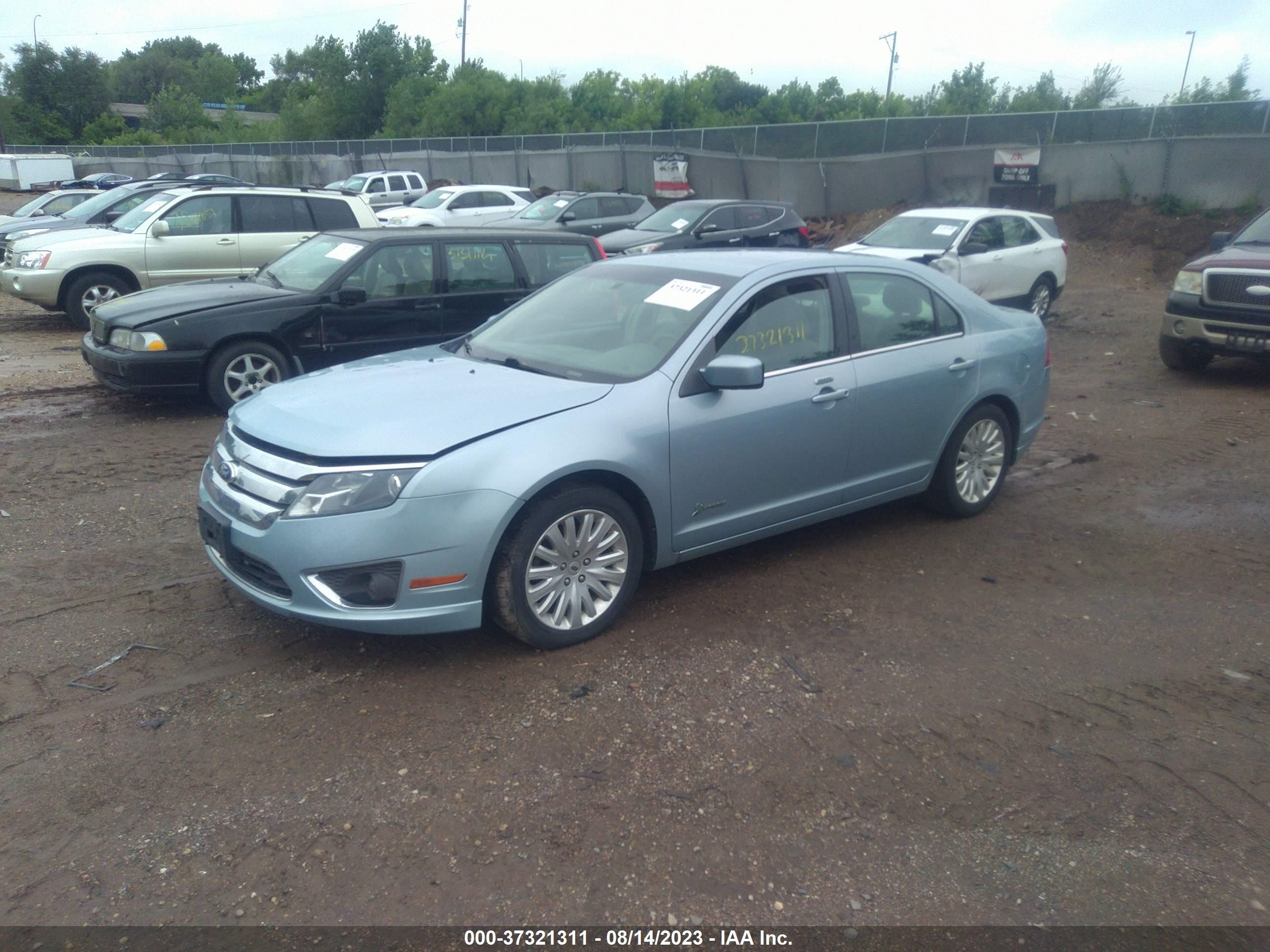 Photo 1 VIN: 3FADP0L31BR135502 - FORD FUSION 