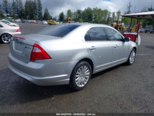 Photo 3 VIN: 3FADP0L31CR367101 - FORD FUSION 