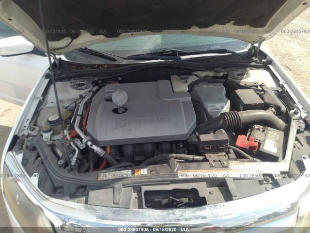 Photo 9 VIN: 3FADP0L32AR129481 - FORD FUSION 